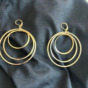 Triple Gold hoop earrings